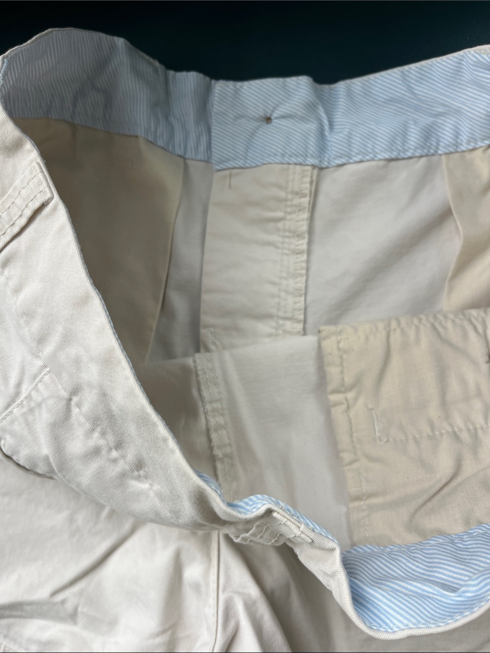 GAP Khakis “The 4” Short” 98% Cotton/2% Elastane Chino Shorts Light Beige size 6 - Picture 4 of 4